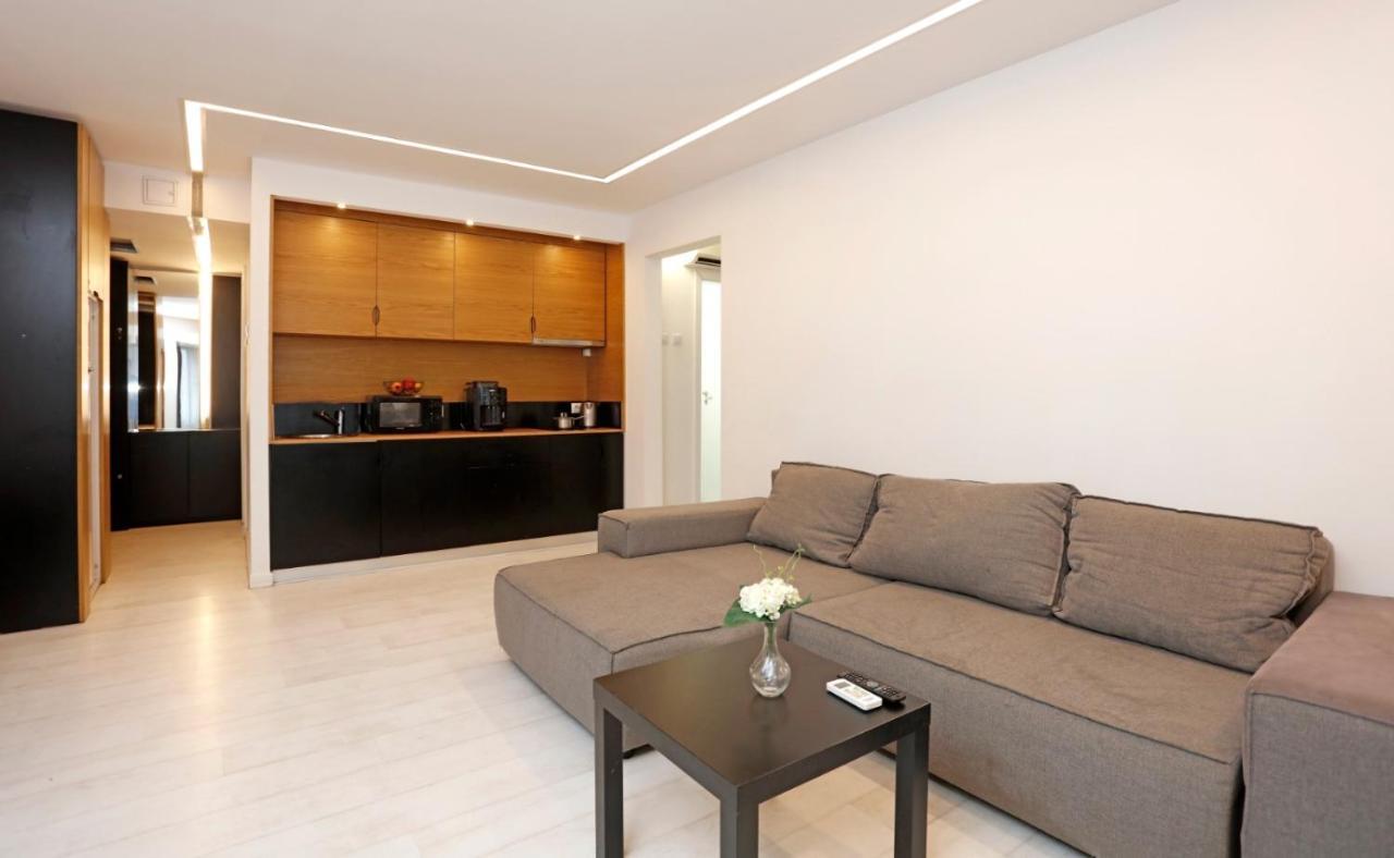 Platinum Apartment With 2 Bedrooms Букурещ Екстериор снимка