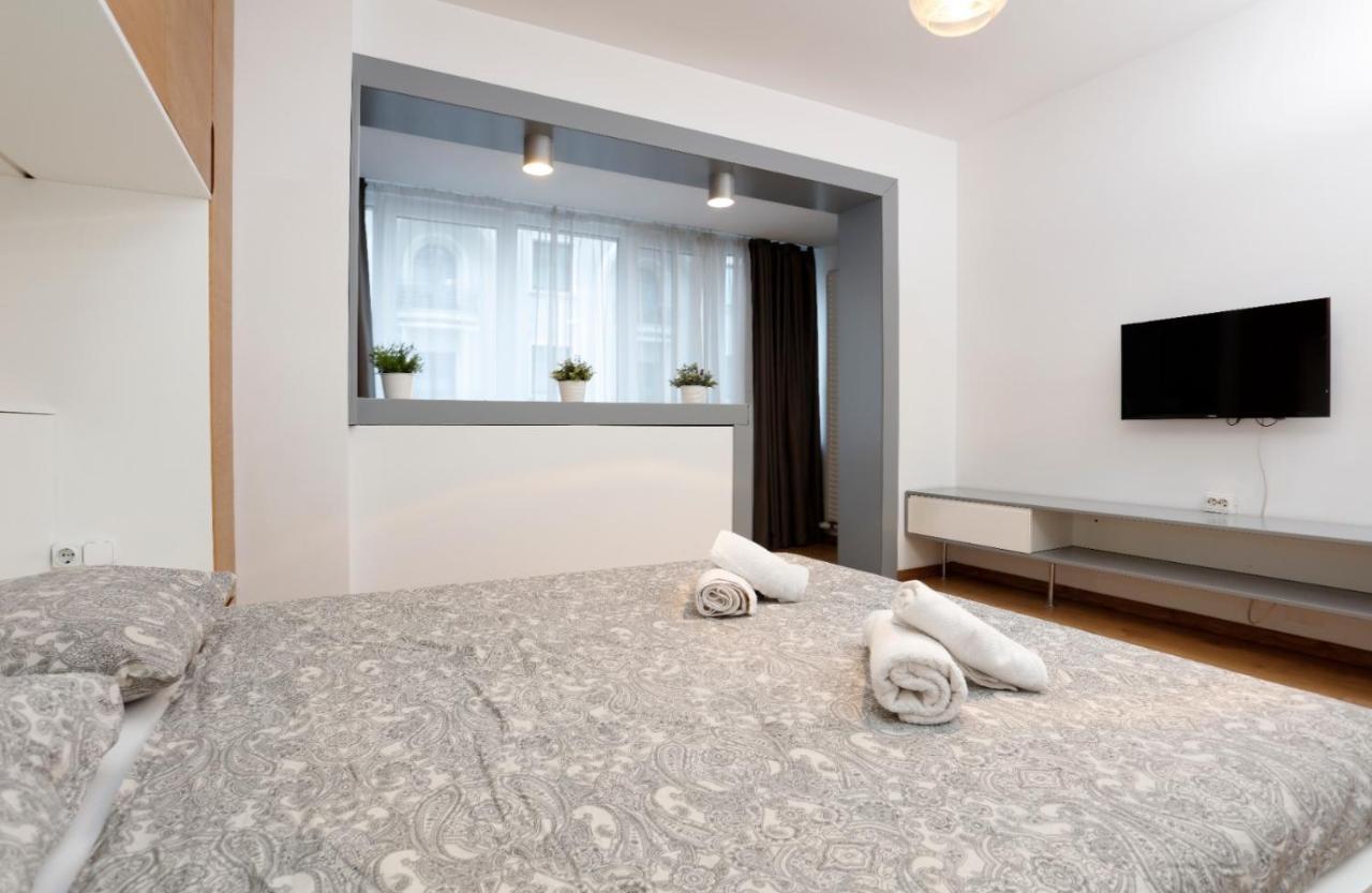 Platinum Apartment With 2 Bedrooms Букурещ Екстериор снимка